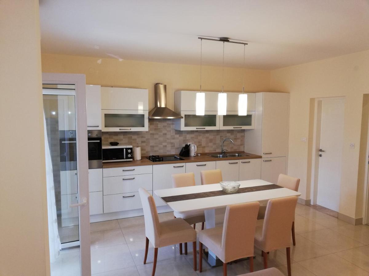 Apartment Anita Makarska Esterno foto
